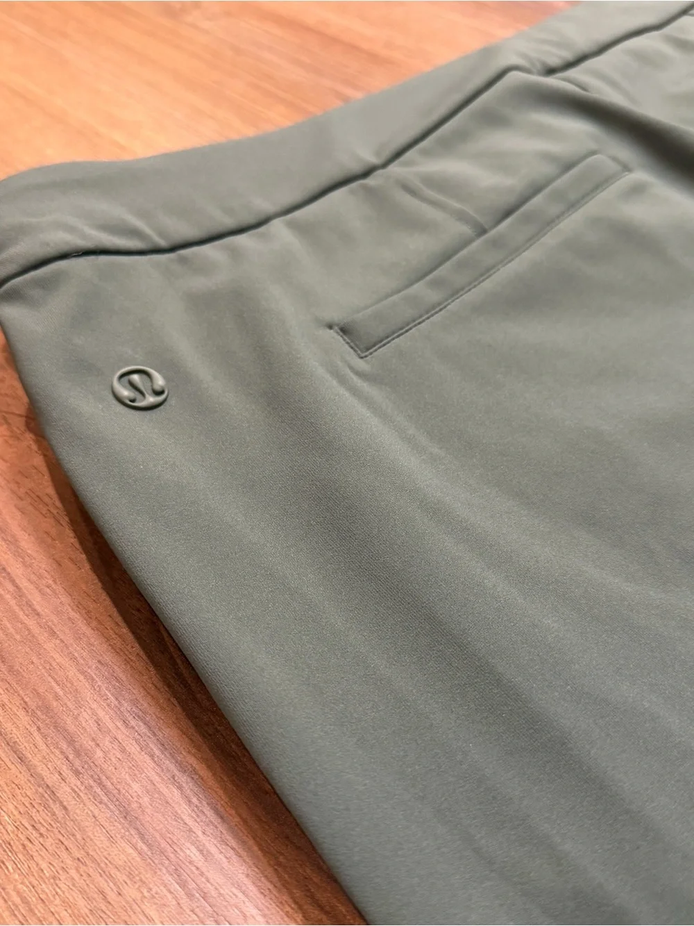 Lululemon Tapered-Leg Mid-Rise 7/8 Pant *Luxtreme Green Sz XL
